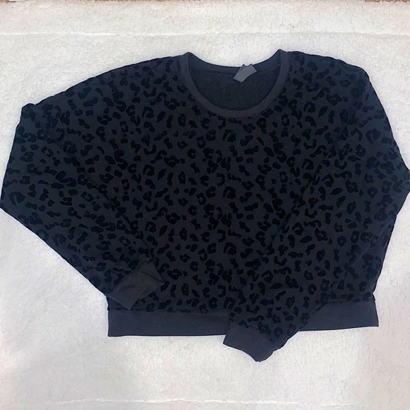 Alya Tops - Leopard sweater